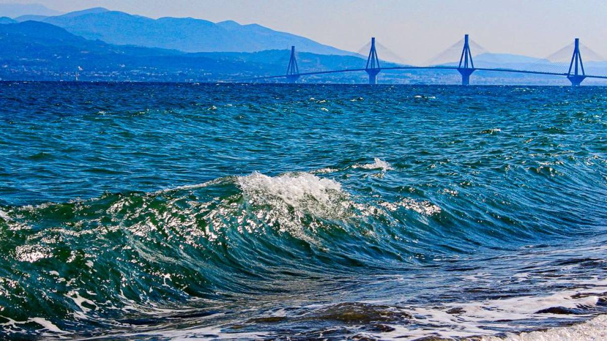 Rio-Andirrio-Brücke bei Patras | © Kerstin Riemer, Pixabay / Chamäleon Rio-Andirrio-Brücke bei Patras | © Kerstin Riemer, Pixabay / Chamäleon