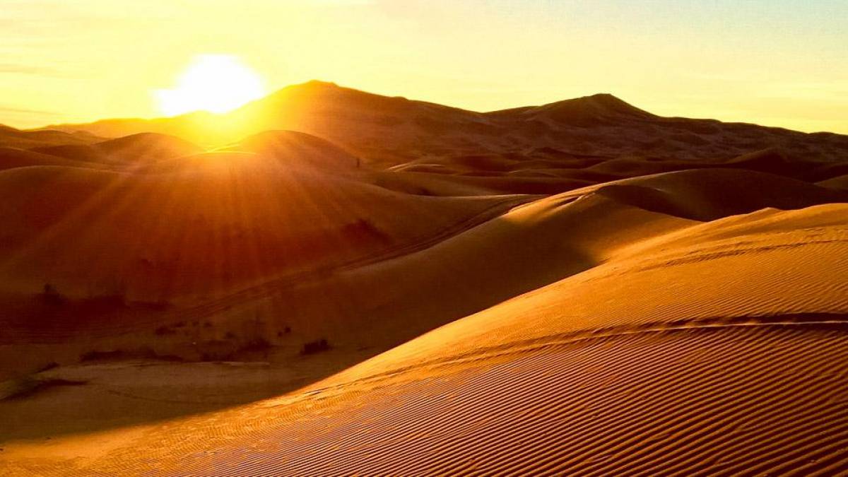 Sunrise in desert | © Kathrin Heinen / Chamäleon Sunrise in desert | © Kathrin Heinen / Chamäleon