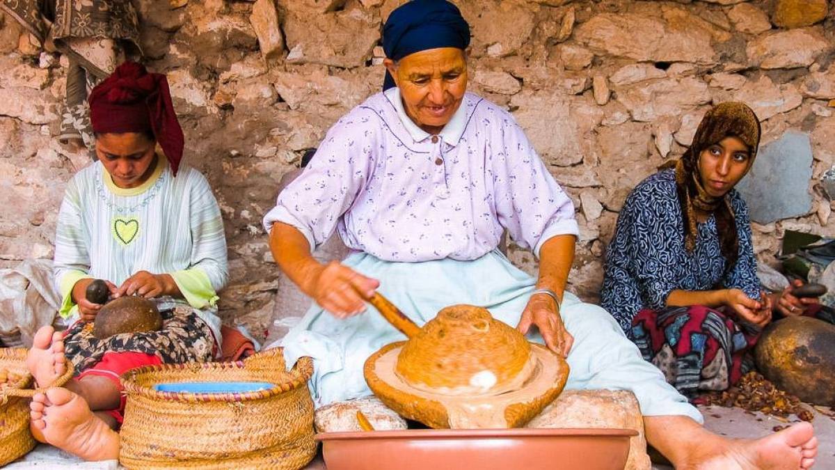 Traditionelle Speisezubereitung | © Bo Voyages / Chamäleon Traditionelle Speisezubereitung | © Bo Voyages / Chamäleon