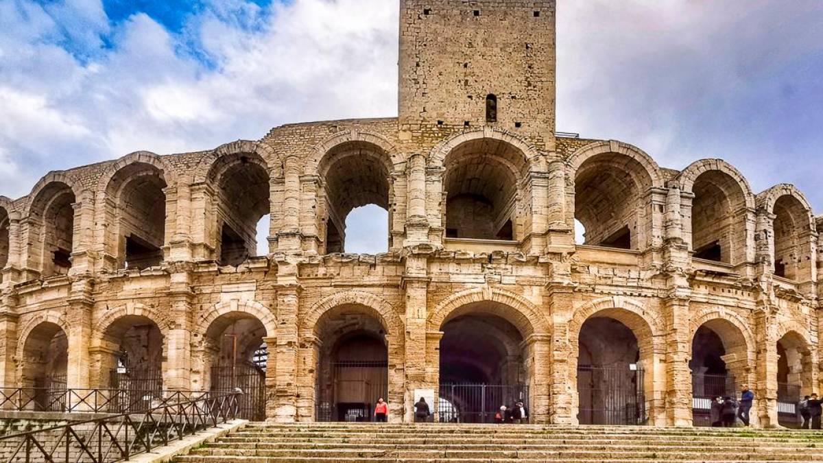Amphitheater in Arles | © snail_makes_art, Pixabay / Chamäleon Amphitheater in Arles | © snail_makes_art, Pixabay / Chamäleon