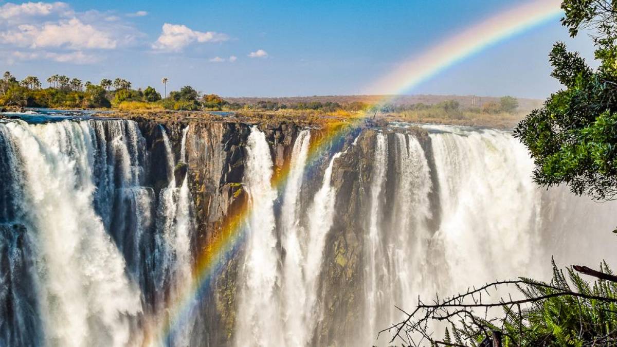 Regenbogen über den Victoriafällen | © Stefanie Meier-Lehner / Chamäleon Regenbogen über den Victoriafällen | © Stefanie Meier-Lehner / Chamäleon