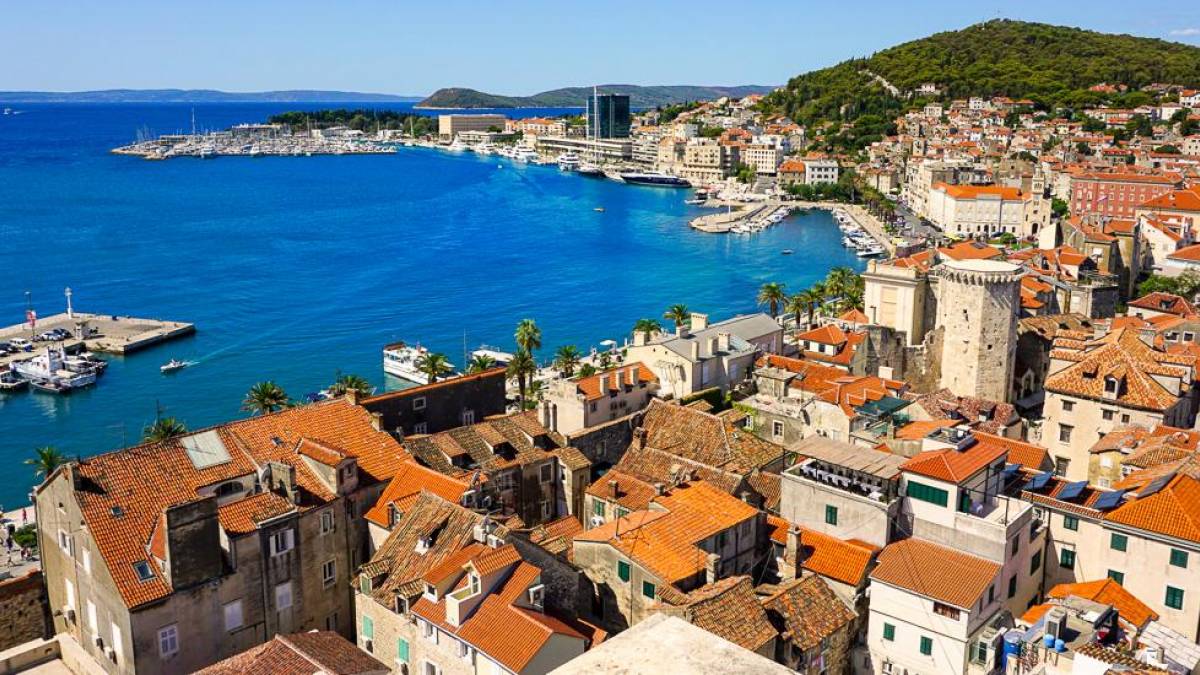 Blick auf den Hafen von Split | © Jan Tiedemann, Pixabay / Chamäleon Blick auf den Hafen von Split | © Jan Tiedemann, Pixabay / Chamäleon