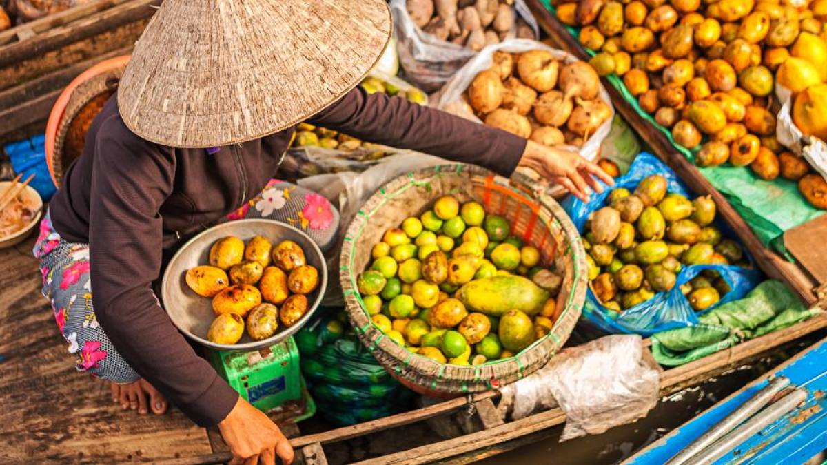 Schwimmender Markt im Mekong-Delta | © Bartosz Hadyniak, iStockphoto / Chamäleon Schwimmender Markt im Mekong-Delta | © Bartosz Hadyniak, iStockphoto / Chamäleon