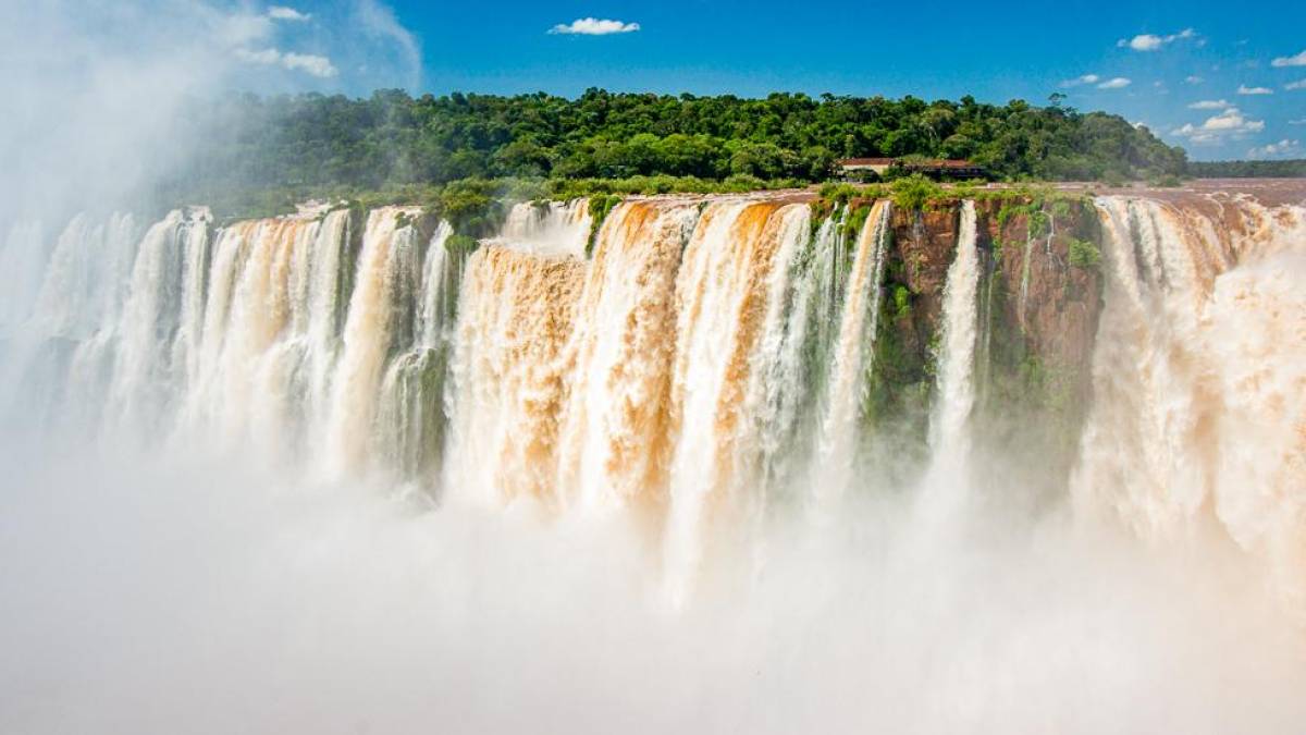 Iguazu Wasserfälle | © Ondrej Bocek, Unsplash / Chamäleon Iguazu Wasserfälle | © Ondrej Bocek, Unsplash / Chamäleon