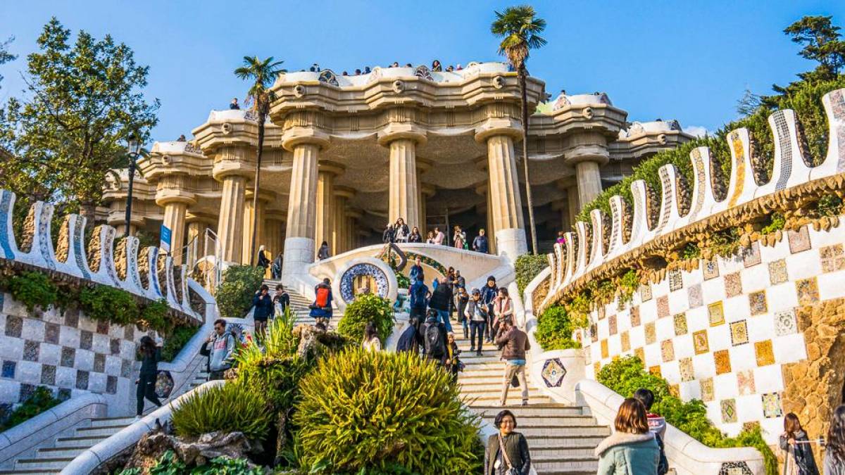 Haupttreppe im Park Güell in Barcelona | © Michelle Maria, Pixabay / Chamäleon Haupttreppe im Park Güell in Barcelona | © Michelle Maria, Pixabay / Chamäleon