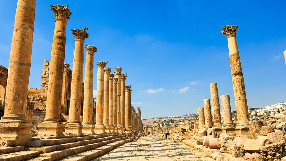 Kolonnadenstraße in Jerash | © Kimberley Coole, Jordan Tourism Board / Chamäleon Kolonnadenstraße in Jerash | © Kimberley Coole, Jordan Tourism Board / Chamäleon