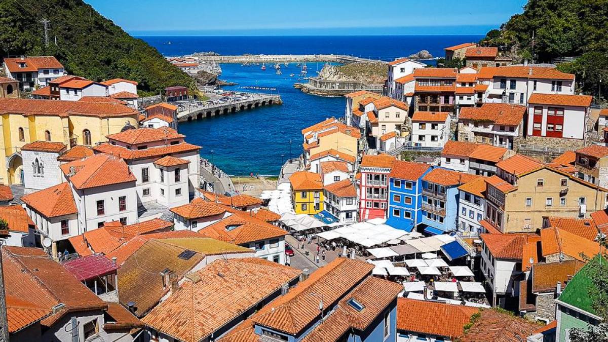 Fischerort Cudilleros in Asturien | © Miguel Ángel Sanz, Unsplash / Chamäleon Fischerort Cudilleros in Asturien | © Miguel Ángel Sanz, Unsplash / Chamäleon