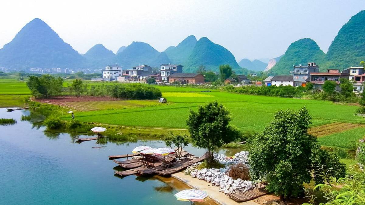 Grün in Guilin | © Gina Wintermantel / Chamäleon Grün in Guilin | © Gina Wintermantel / Chamäleon