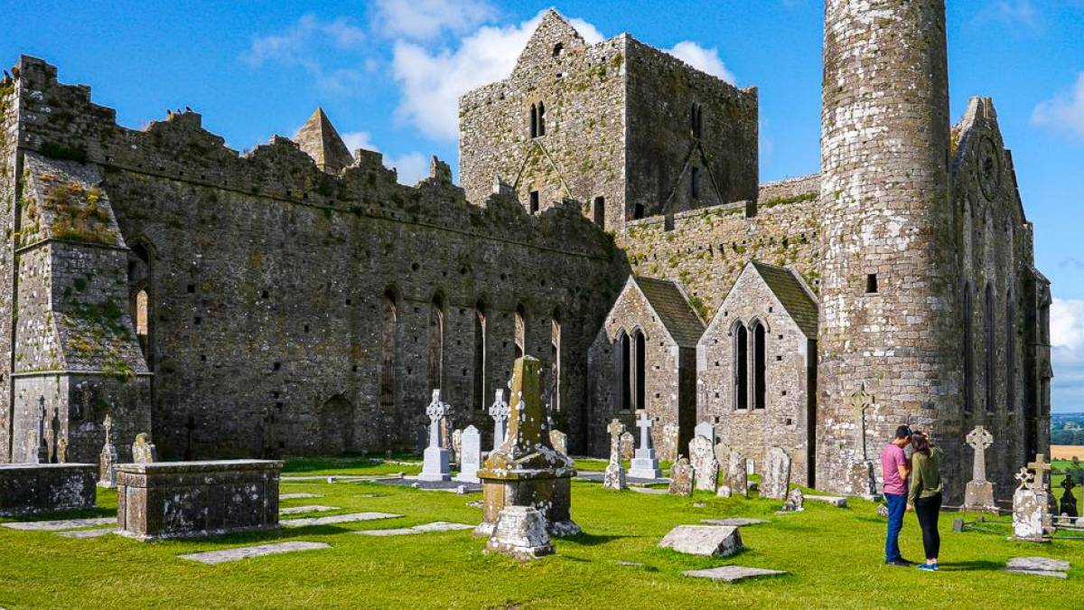 Rock of Cashel | © Ingo Doerrie, Unsplash / Chamäleon Rock of Cashel | © Ingo Doerrie, Unsplash / Chamäleon