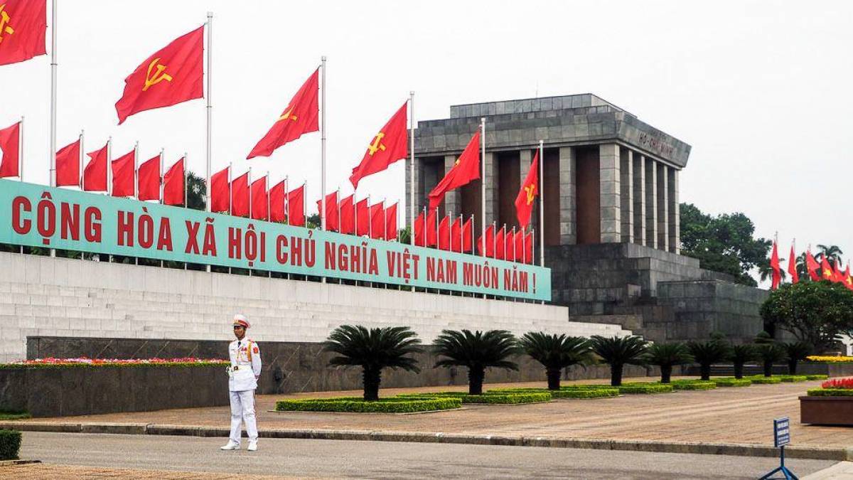Das Ho-Chi-Minh-Mausoleum in Hanoi | © Ulla Kircher / Chamäleon Das Ho-Chi-Minh-Mausoleum in Hanoi | © Ulla Kircher / Chamäleon