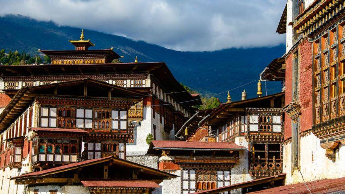 Klosterfestung Trongsa-Dzong hoch über der Stadt | © Kai-Uwe Kuechler / Chamäleon Klosterfestung Trongsa-Dzong hoch über der Stadt | © Kai-Uwe Kuechler / Chamäleon