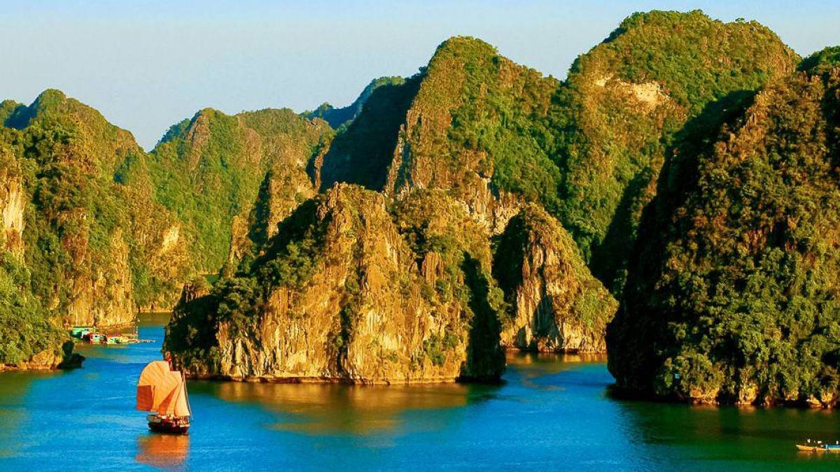 Dschunke in der Halong Bucht | © Lagoon Explorer / Chamäleon Dschunke in der Halong Bucht | © Lagoon Explorer / Chamäleon