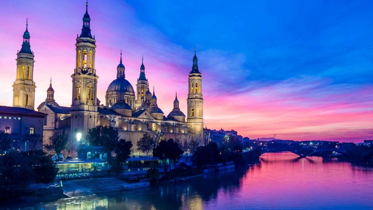 Basilika El Pilar am Ebro in Saragossa | © Gianluigi Forte, Pixabay / Chamäleon Basilika El Pilar am Ebro in Saragossa | © Gianluigi Forte, Pixabay / Chamäleon