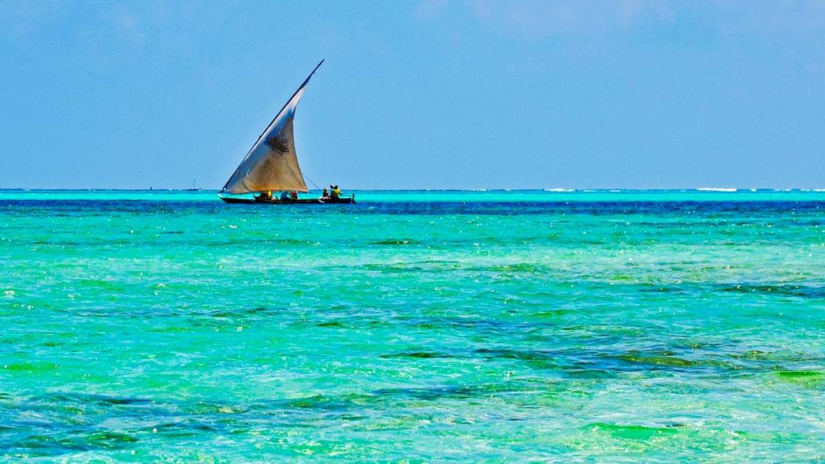 Dhow vor Sansibar | © Bernhard Steiner / Chamäleon Dhow vor Sansibar | © Bernhard Steiner / Chamäleon